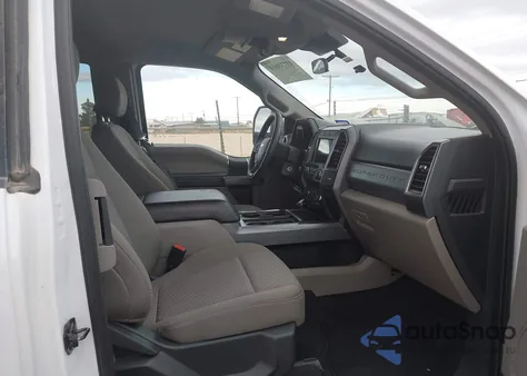 2022 Ford Super Duty F-250 Srw Xlt z USA, uszkodzony, nr VIN 1FT7X2B6XNED79817